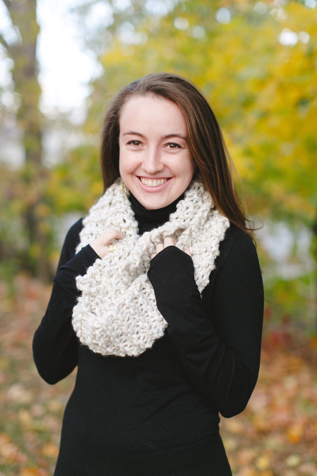 Simple, Classy, Chic: Ruth Eileen Infinity Scarf