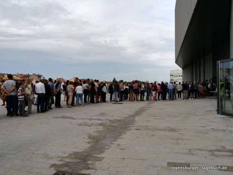 Shopping Run Vip Power Shopping At Ingolstadt Village Run Eva Run