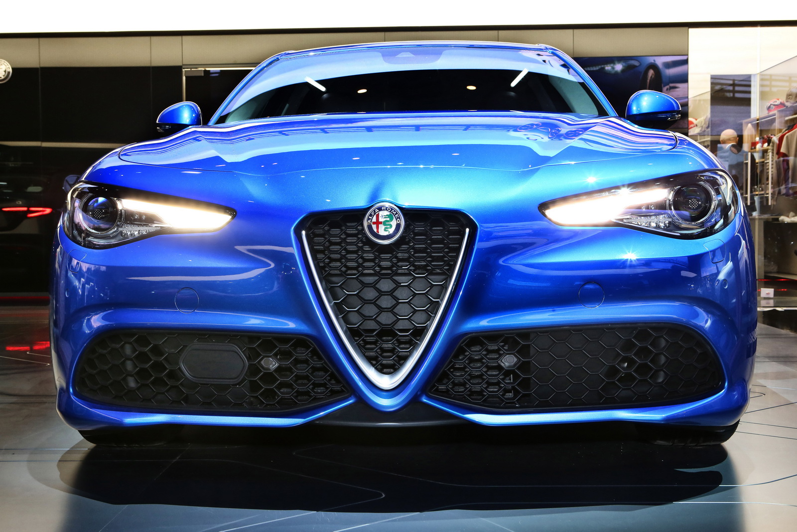 Alfa Romeo S New 276hp Giulia Veloce Looks Like The Pick