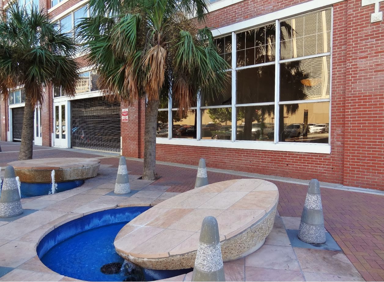 Houston in Pics Fountains and water features in Downtown Houston