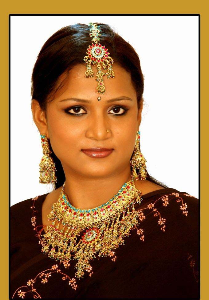 Actress Nishika Hot Stills - SOUTH 3GP VIDEOS