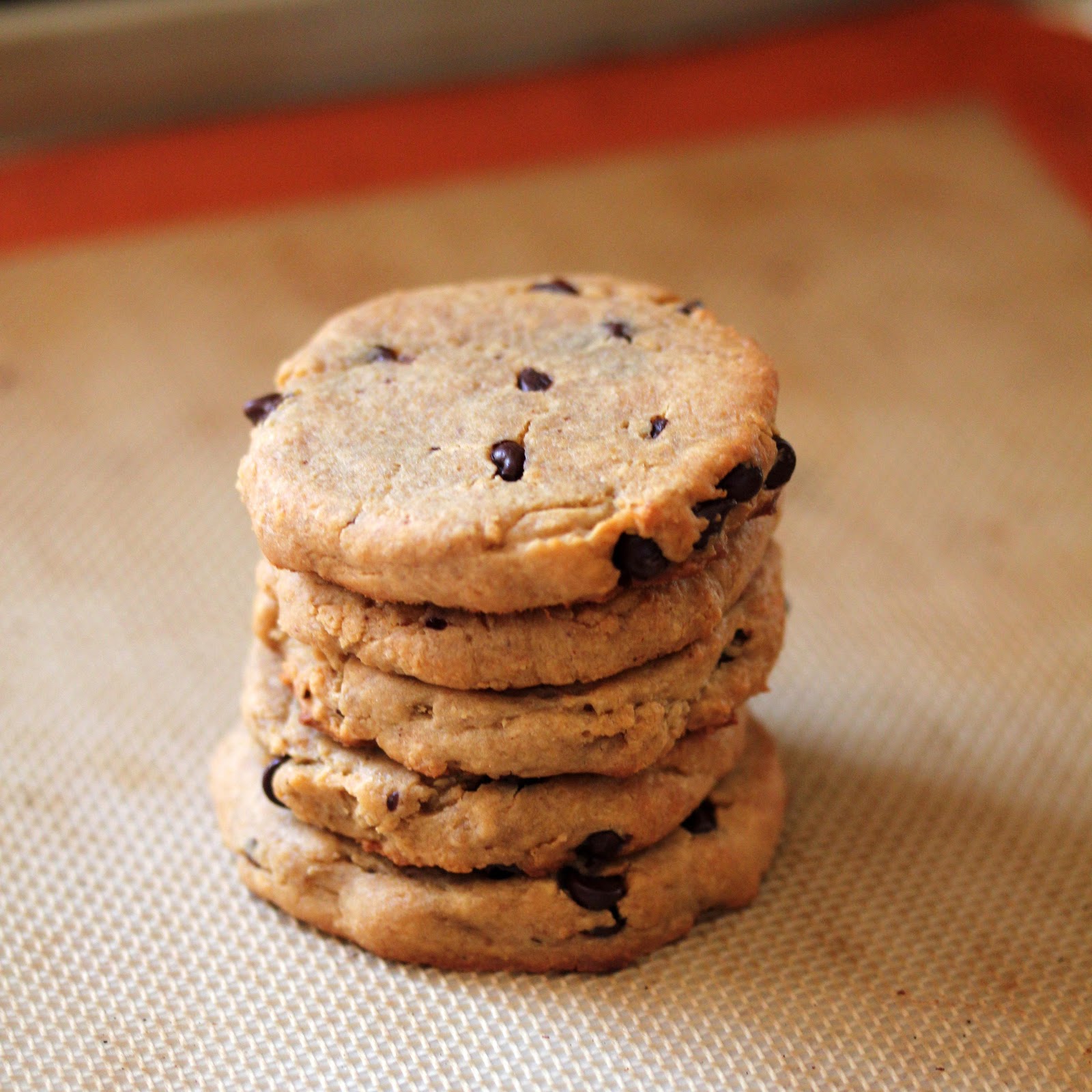 Kitchen Grrrls. Vegan food blog with lots of beautiful photos and