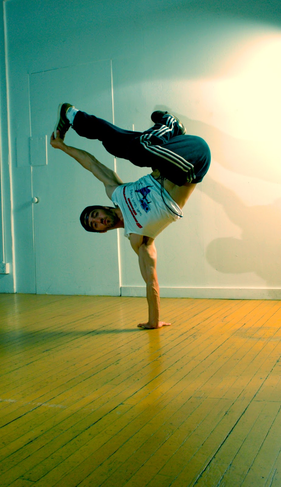 Breakdancing Ninja: Breakdancing Ninja Home