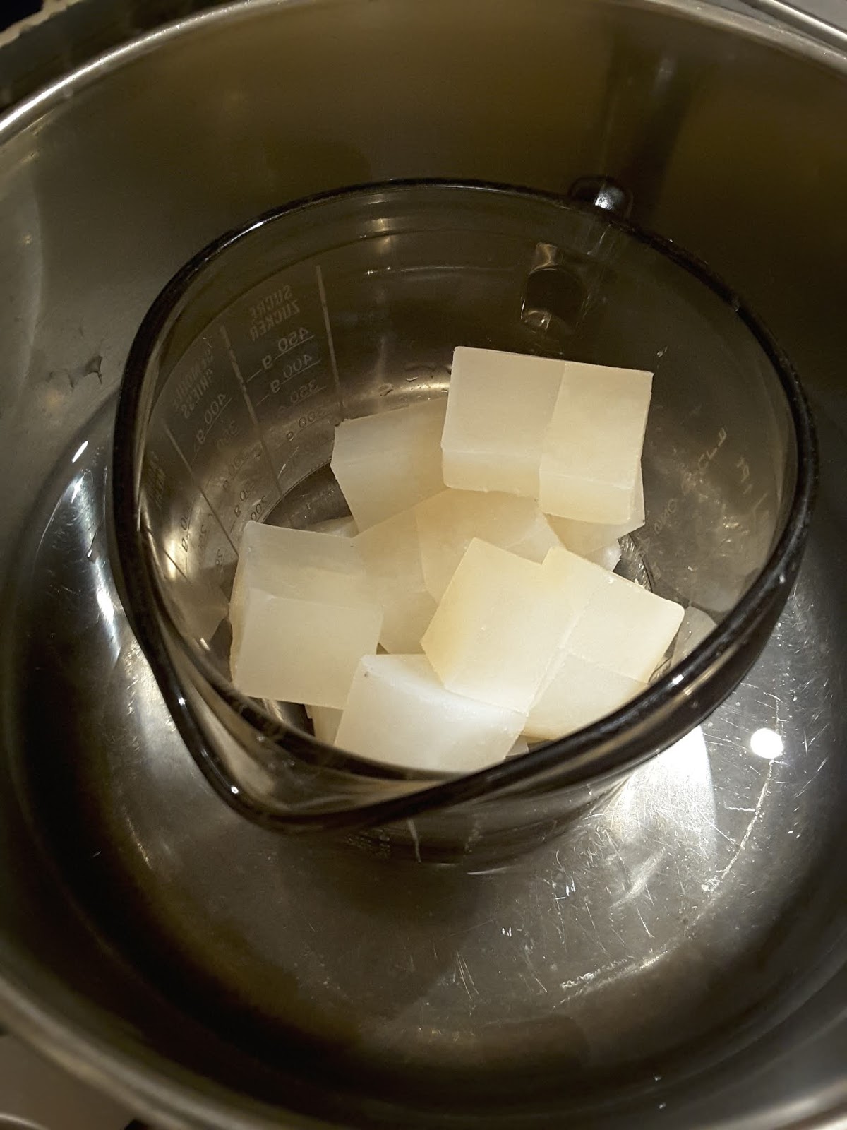 How to make soap with soap base (melt and pour).