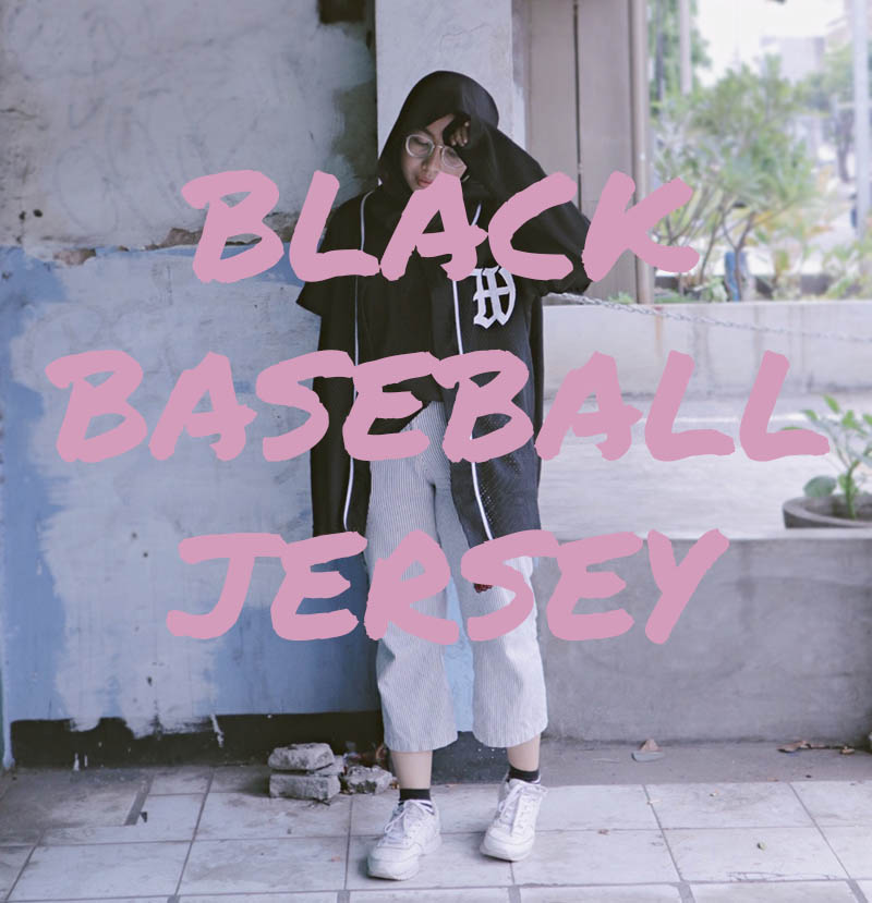 OUTFIT / BLACK BASEBALL JERSEY - Get Up, Survive, Go Back To The Bed  Baseball  jersey outfit women, Baseball tee outfits, Baseball jersey outfit