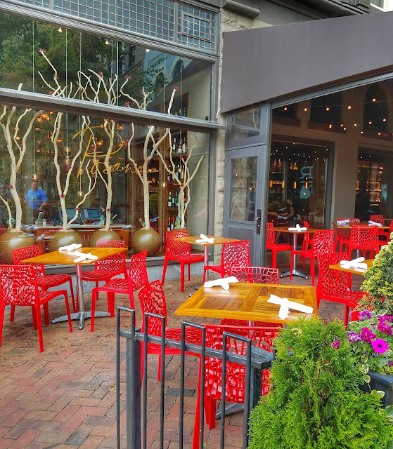 Outdoor seating at Posana  Restaurant in Downtown Asheville