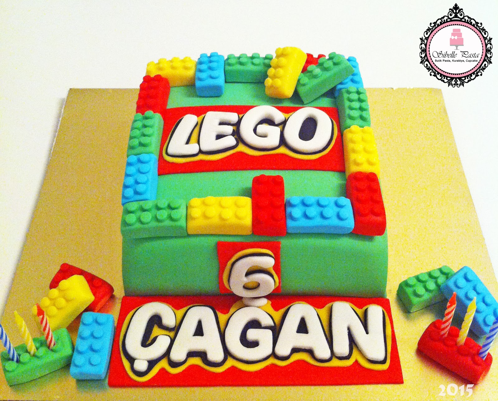 Sibel'in Tarif Defteri Sibelle Butik Pasta ve Kurabiye Tasarımı: LEGO