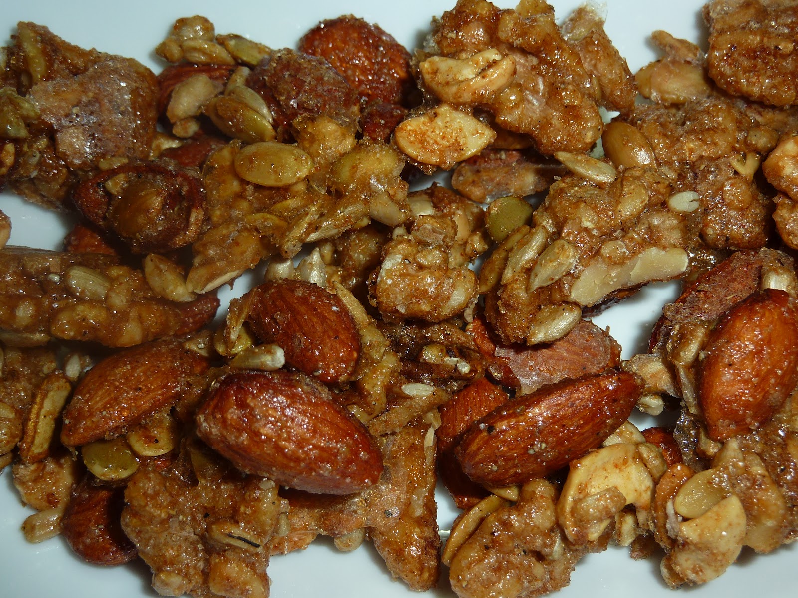 Aaha Oho Spiced Candied Nut Clusters