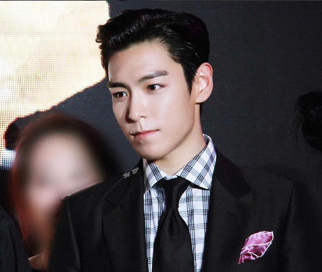 Bao Han ven man muc cat se quang cao 'khung' cua sao hang A - Anh 8