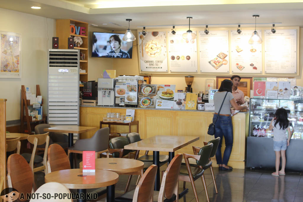 Korean Desserts, Bingsu and Coffee in Cafe Seol Hwa A NotSoPopular