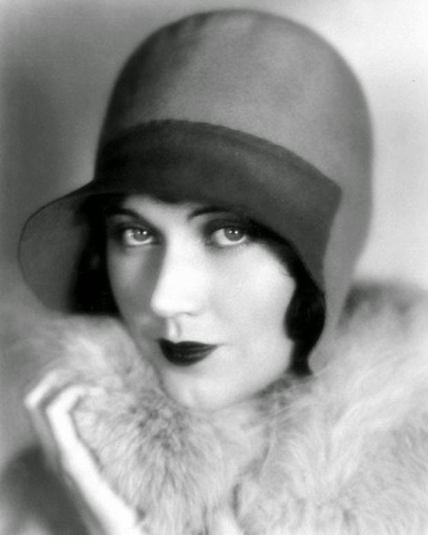 15 Vintage Photos Show Beautiful Fashion of the 1920s Vintage Everyday