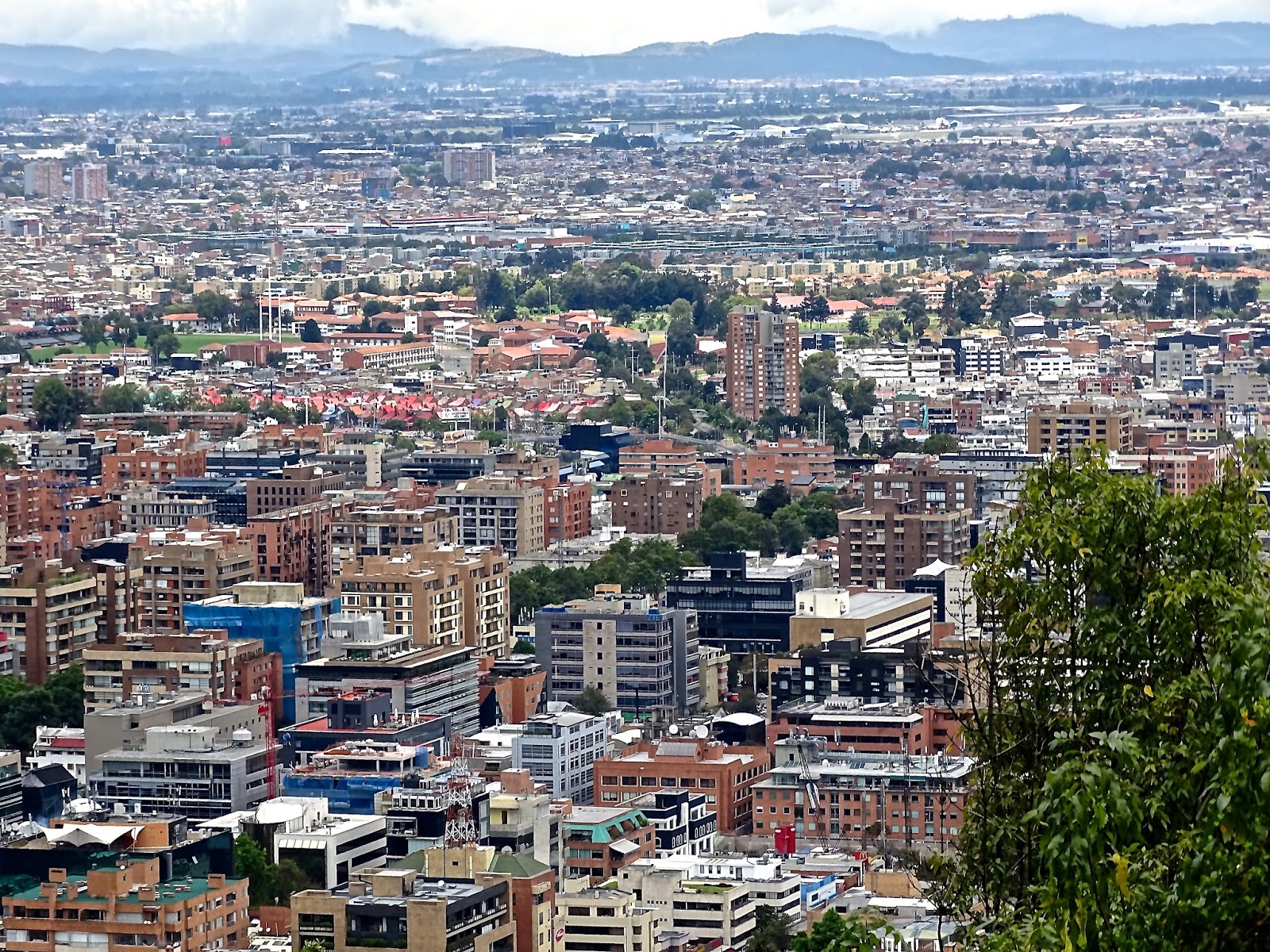 Atrapados por la Imagen Ciudad de Bogota, vista desde el Mirador La