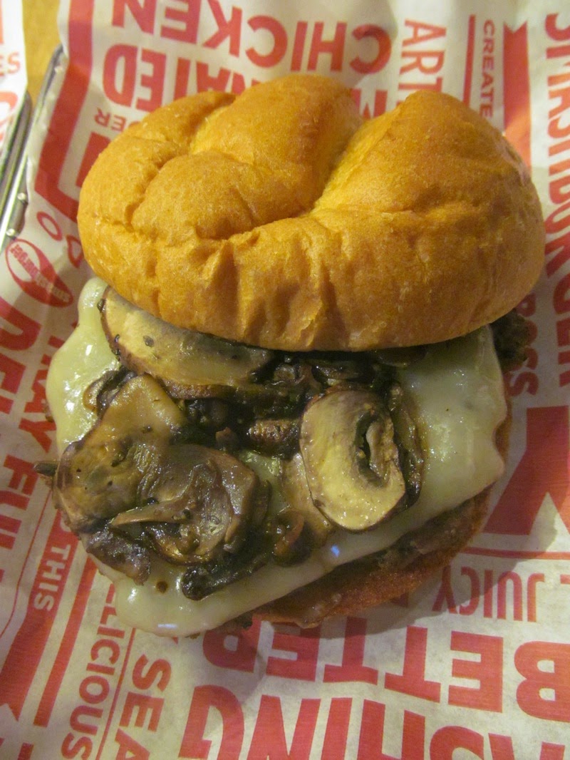Watch Me Eat Smashburger in Orlando, FL (Waterford Lakes)