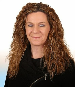 Μαρία Καζαντζάκη, Δικηγόρος, δημοτική σύμβουλος δήμου Σύρου
