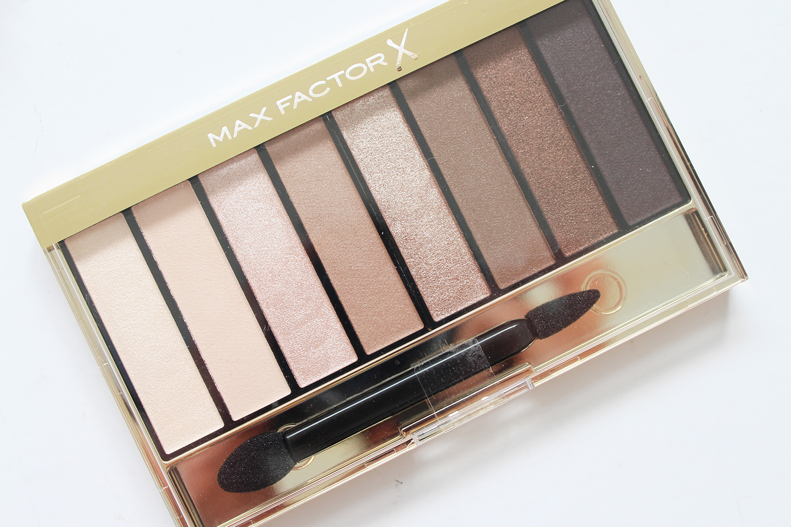 MAX FACTOR | Masterpiece Nudes Contouring Eyeshadow Palette in Cappuccino Nudes + Voluptuous Mascara - Review + Swatches - CassandraMyee