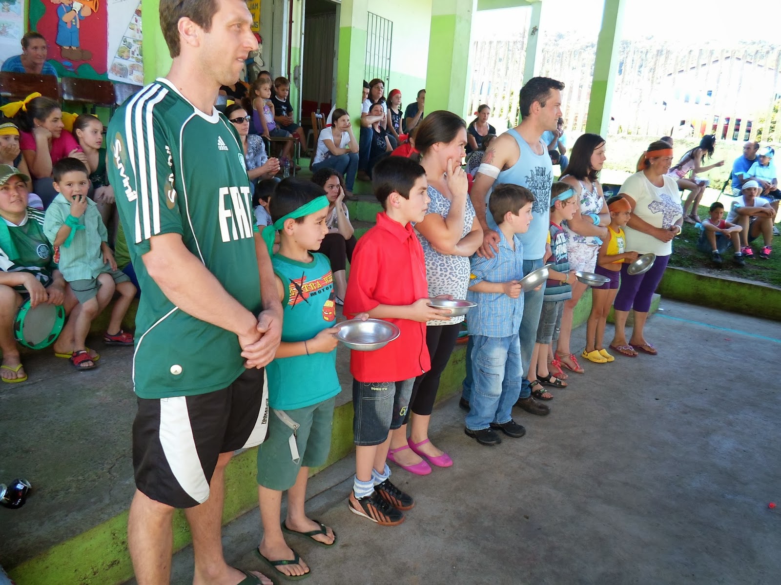 Escola Municipal Guia Lopes: I Gincana de pais e filhos