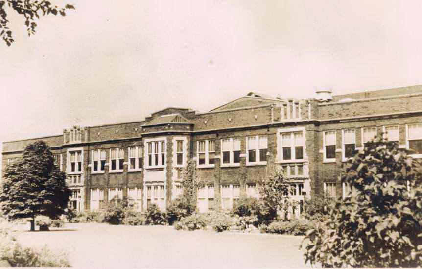 Early looks at Riverside, Illinois' grade schools and high school