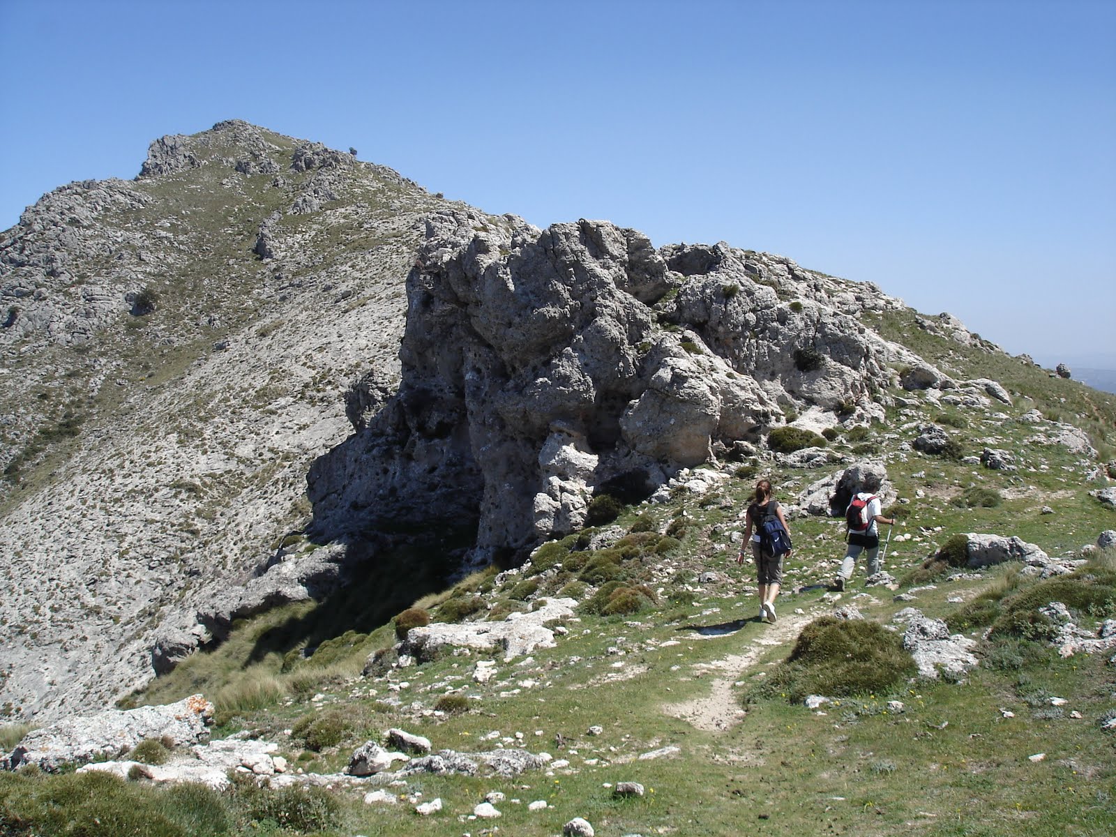 Club Montañero Ocho Miles Suabia: Subida a la Tiñosa, techo de la ...