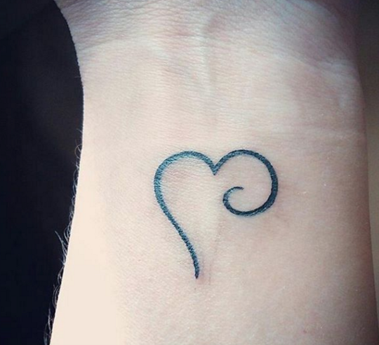 22 Delightful Heart Tattoos For Women - POP TATTOO