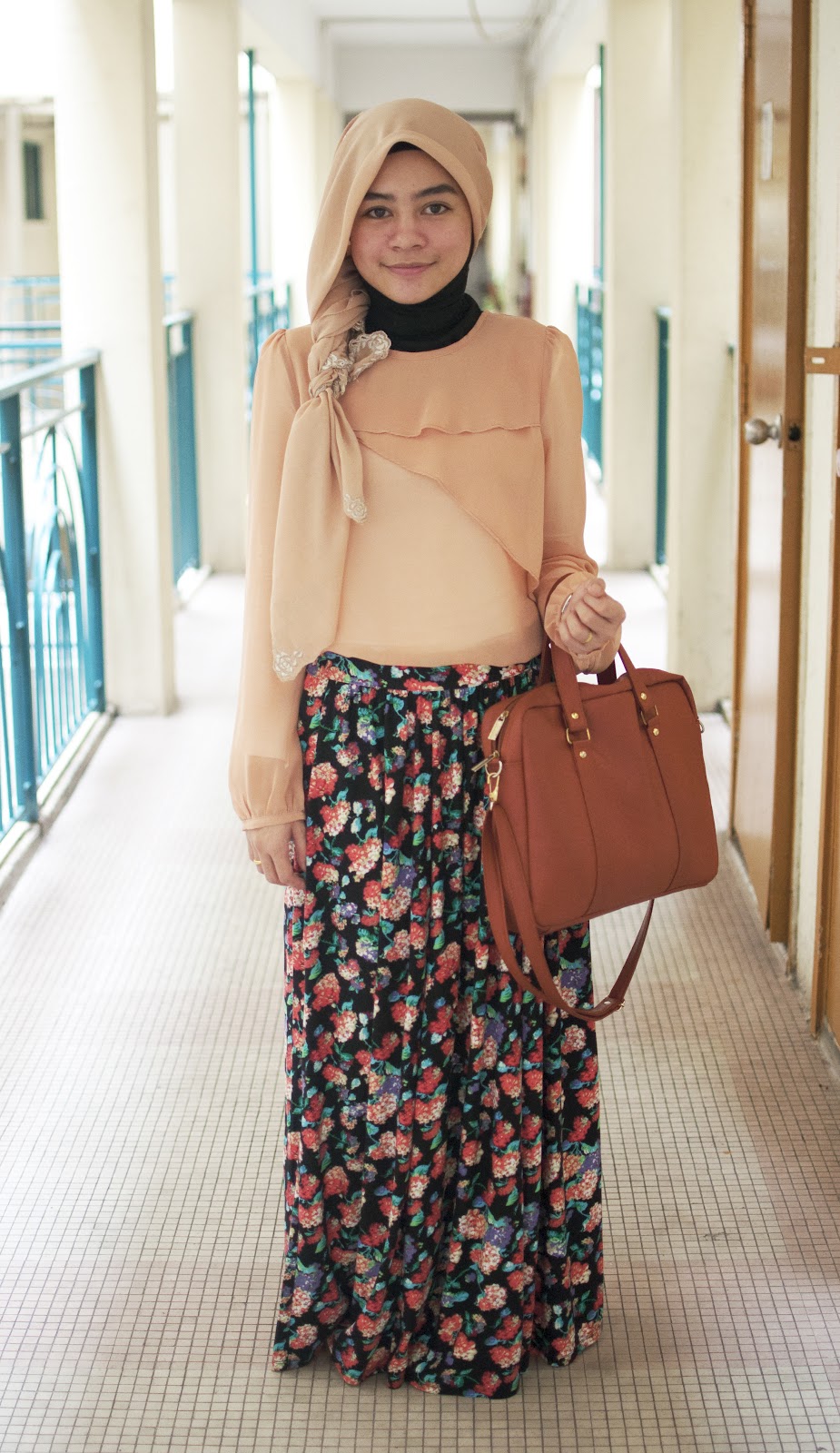  Contoh  Baju  Muslim dengan Maxi Skirt Tutorial Hijab 