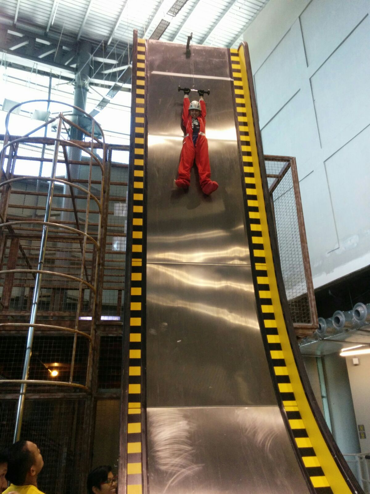 life muses at me Indoor extreme sport with District 21