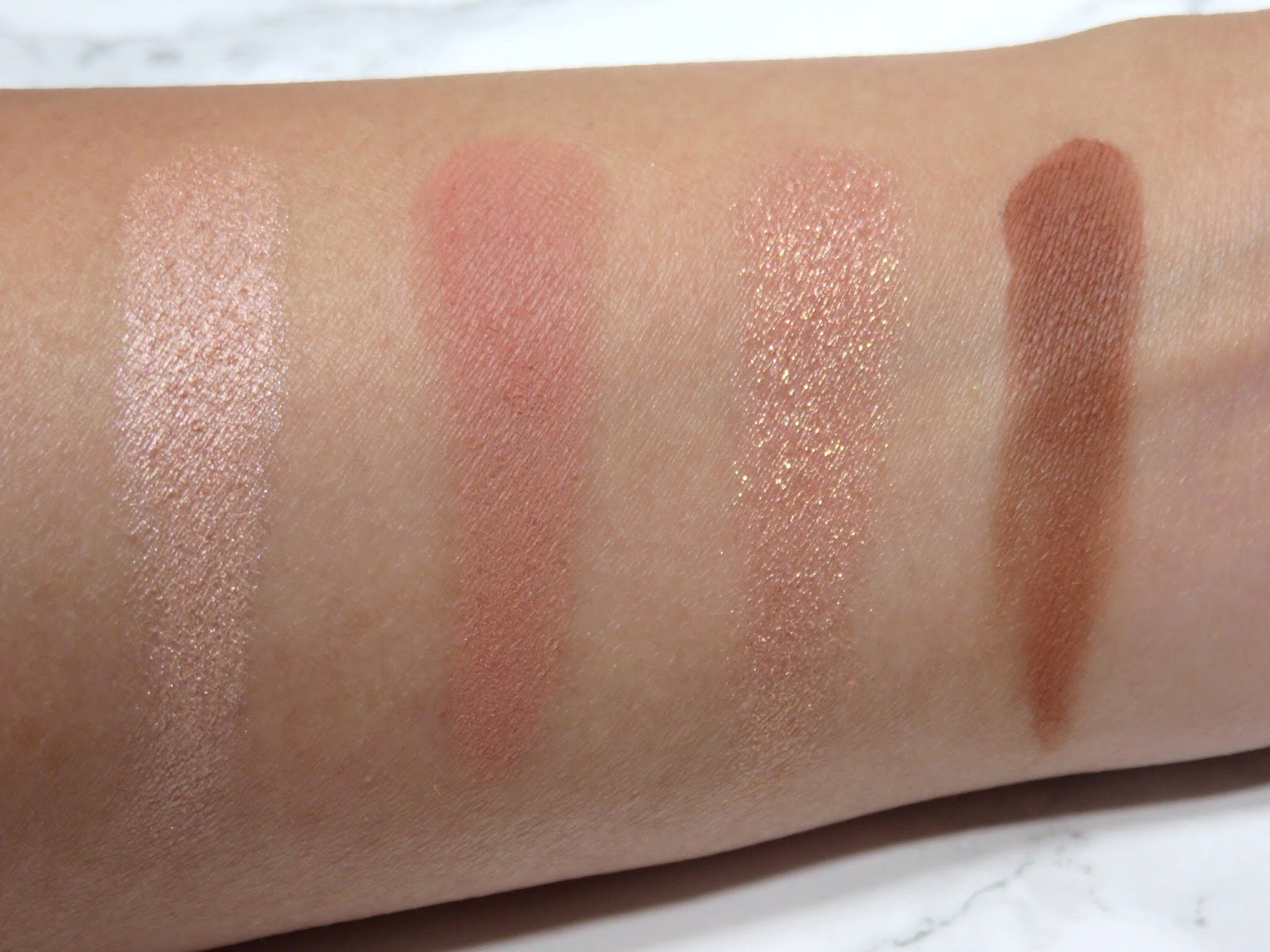  Review Charlotte Tilbury Luxury Palette in Pillow Talk PRETTY IS