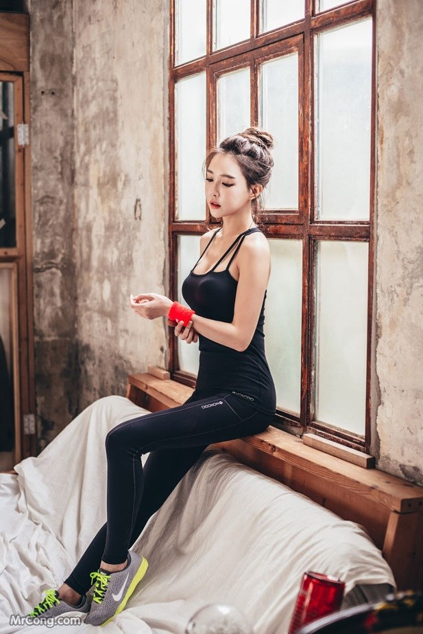Beautiful Yoon Ae Ji poses glamor in gym fashion photos (56 photos) photo 3-1