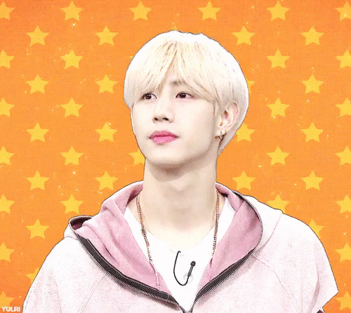 got7_mark-20170220-041722-000.gif