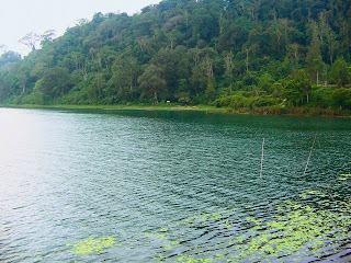 Beratan Lake Water Scenery Bedugul Bali