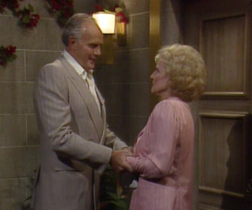 Oh Shut Up Rose! In a Bed of Rose's (S1E15)