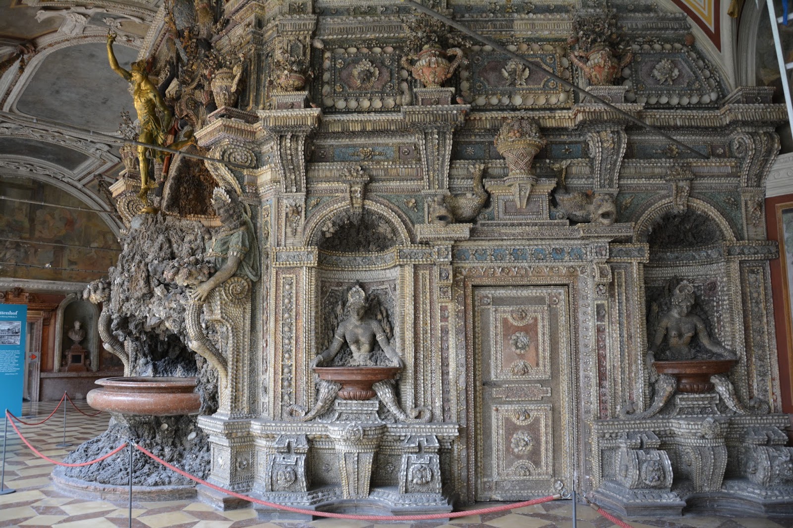 Внутренний двор старой резиденции в мюнхене картина