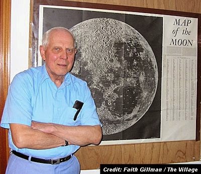 Veteran UFO Researcher, Ray Fowler Teaches Class on The Unexplained