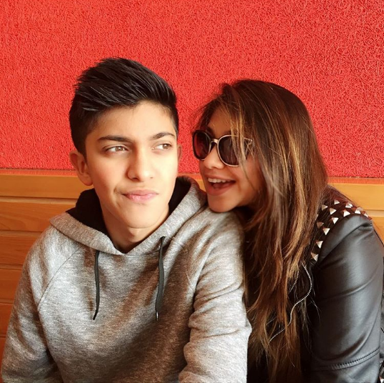 FOTO-FOTO Seksi Sarah Azhari, Si Cantik yang Pernah Jadi Simbol Seks di