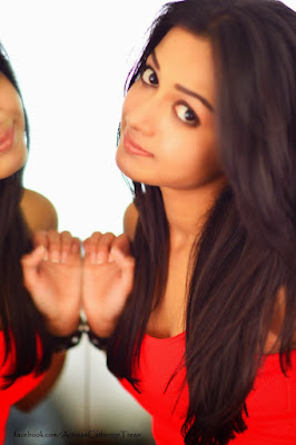 Catherine Tresa Stylish Look Pic Catherine Tresa Stylish Look Pic
