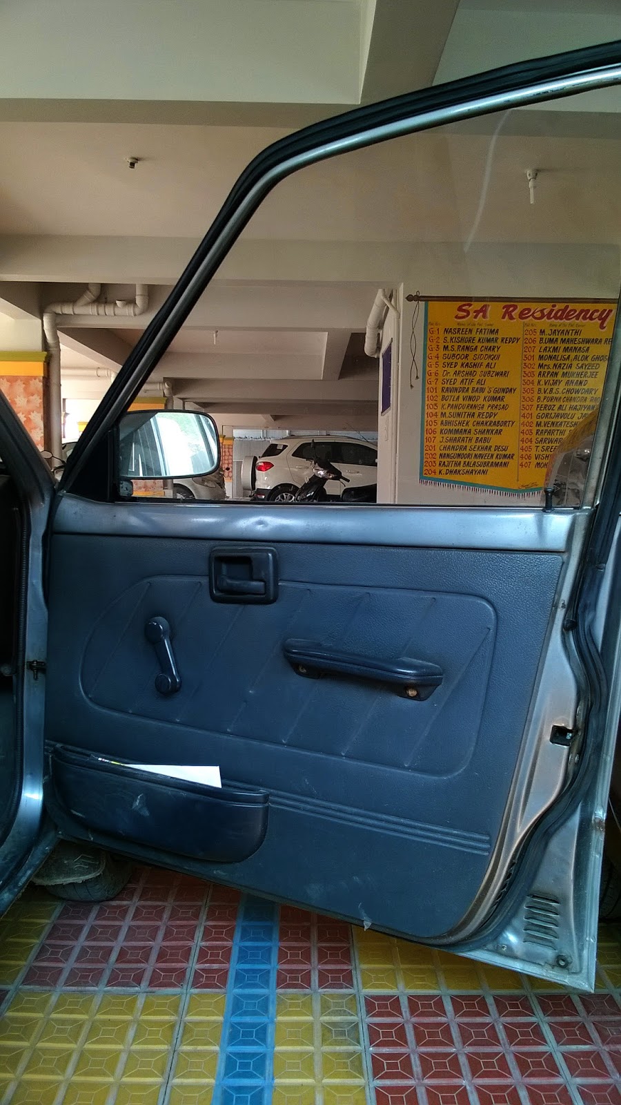 Aziz Siddiqui Maruti 800 DIY renovation