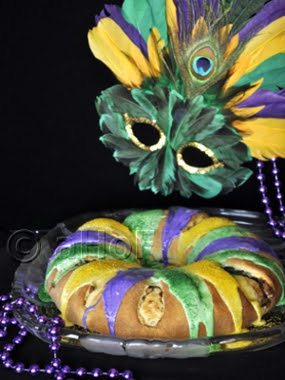 Mardi Gras, King Cake, Masks