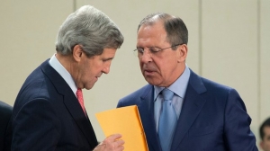 Menlu AS John Kerry dan Menlu Rusia Sergei Lavrov