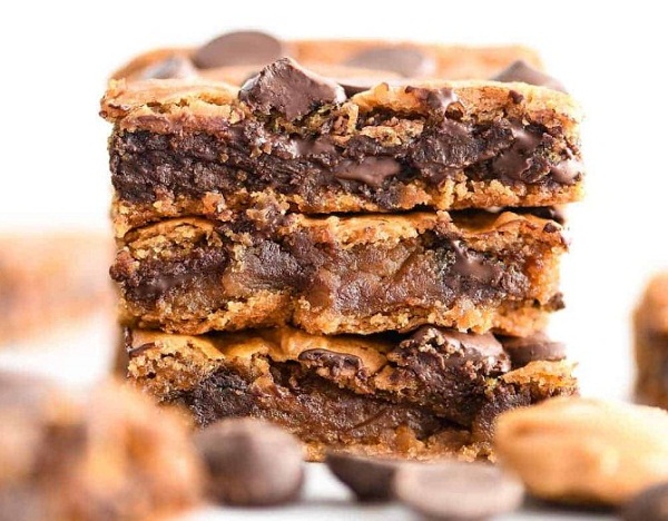 Healthy Peanut Butter Blondies Healthy Peanut Butter Blondies