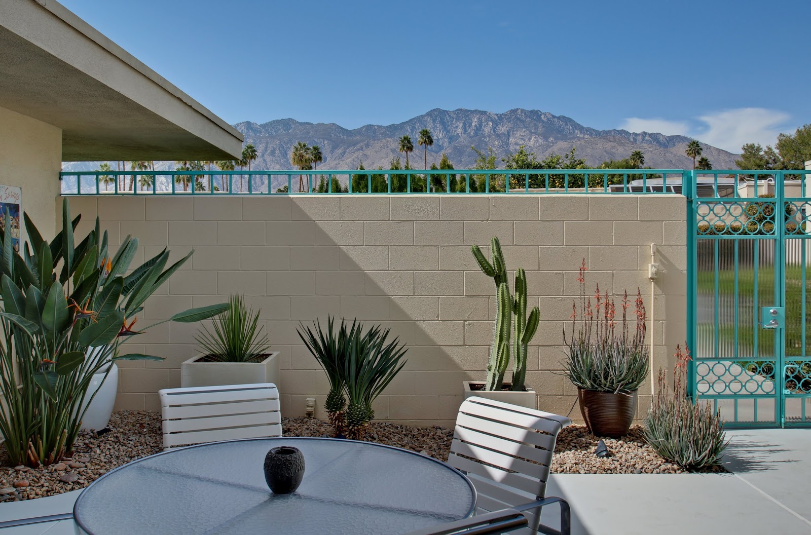 Russell Hill, Palm Springs Area Real Estate Palm Springs Condos For