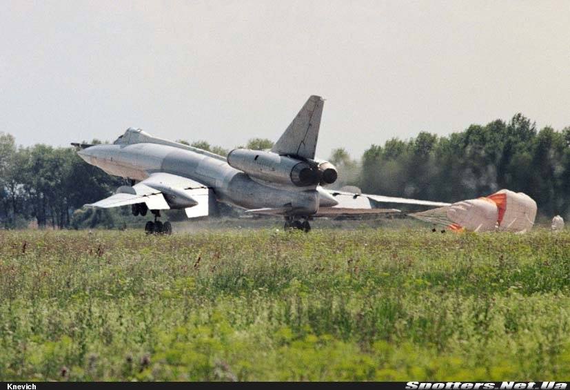 Історія «оптимізації» військової авіації України