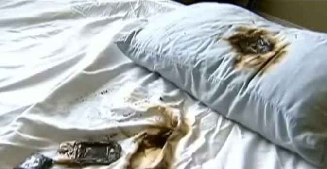 Sleeping-with-a-Cell-Phone-Under-Your-Pillow-is-Dangerous