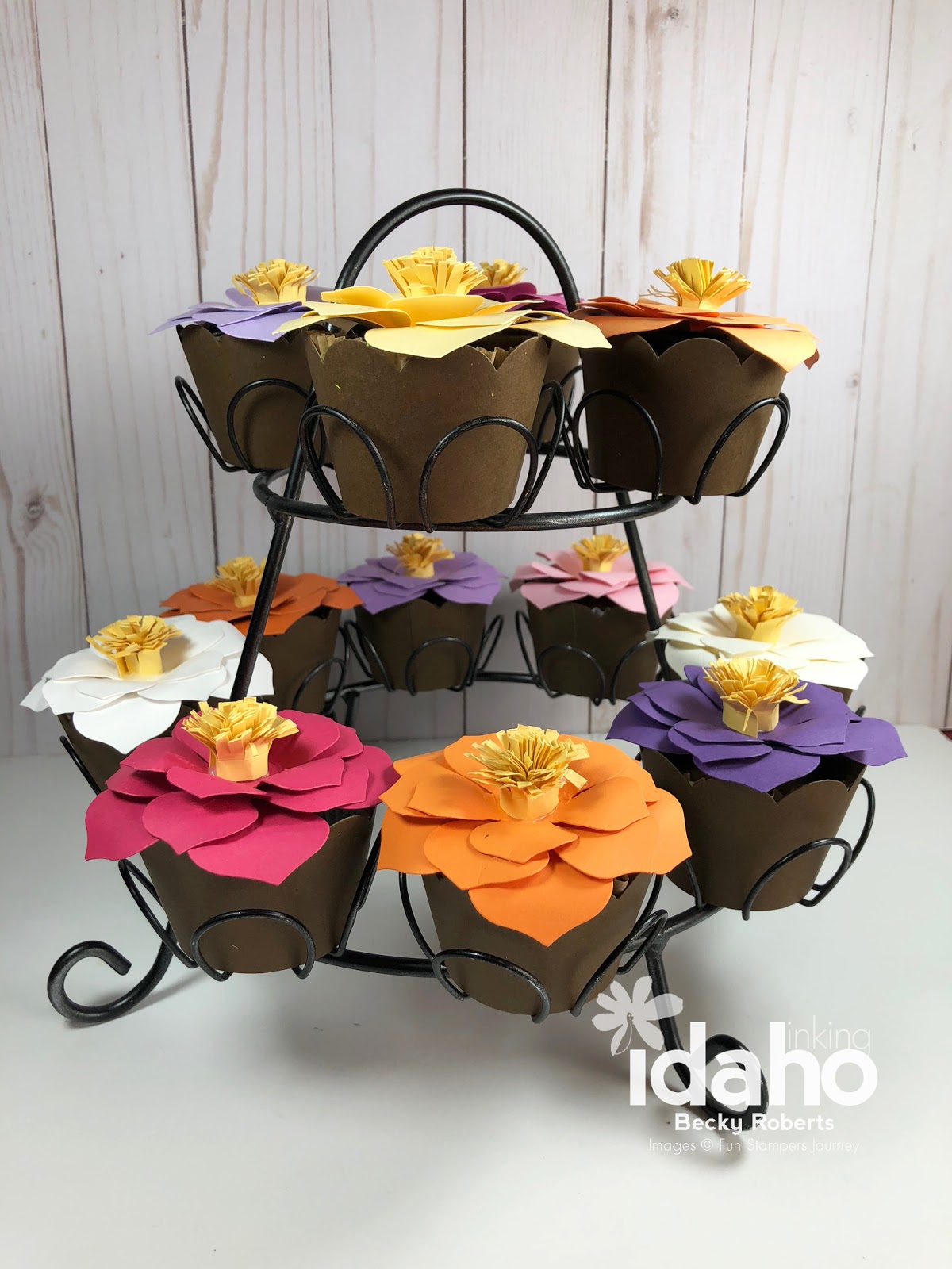 Inking Idaho: Paper Cupcakes