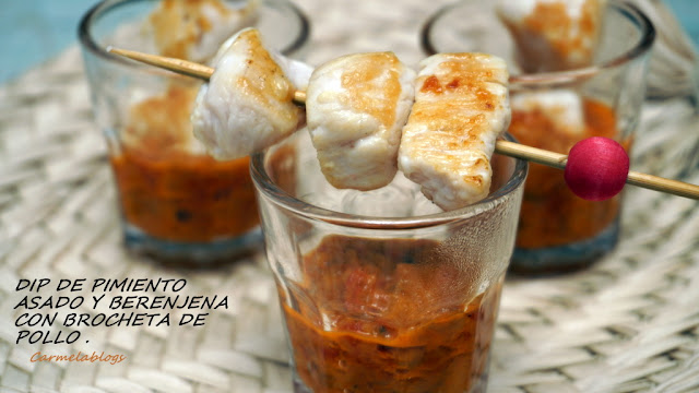 DIP DE PIMIENTO ASADO Y BERENJENA CON BROCHETA DE POLLO