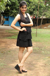 Sonal Singh Stills In Black Dress At Koothan Tamil Movie Shooting Spot (5)