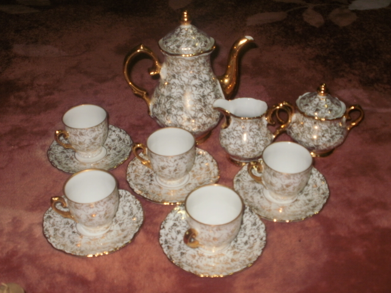 JOMJENGOKJAP FOREIGN GOLD GLITTERING COFFEE SET