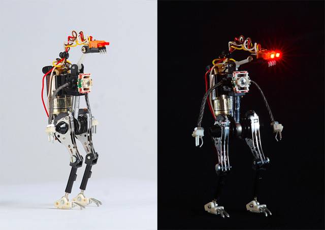 Portugese product designer Marco Fernandes built some fun robots out of electrical components salvaged from the trash heap. So far Fernandes has designed nine figures as part of his R³bot series.