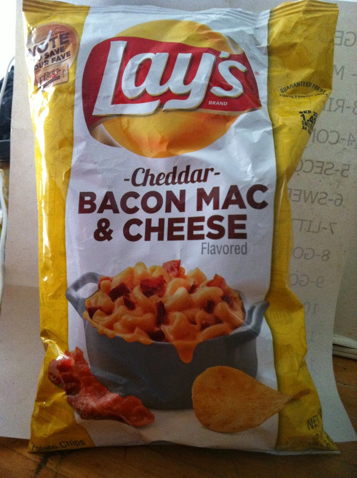 DONT THE GRAVY LAYS POTATO CHIPS DO US A FLAVOR