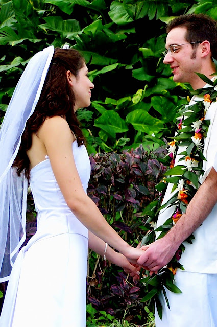 hawaii wedding flowers