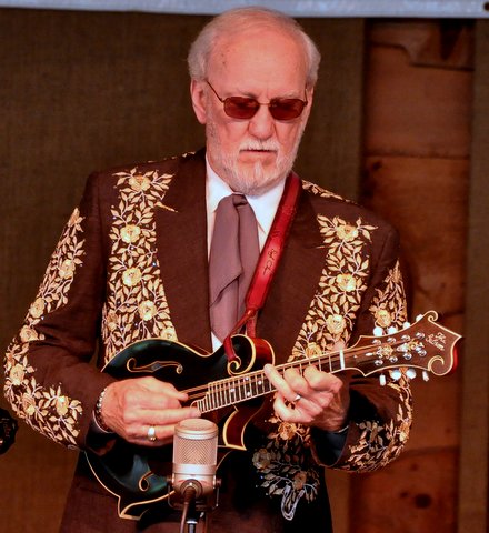 Ted Lehmann's Film, Books, Music & Commentary: Doyle Lawson