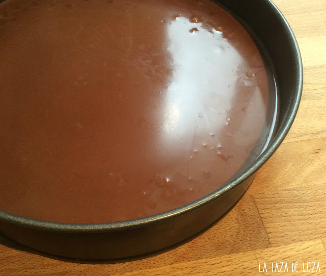 Base y relleno de tarta mmousse de chocolate con galletas